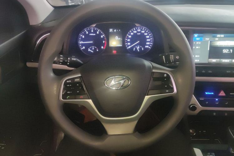 Used Hyundai Elantra (6th Generation / Lingdong) 2016 1.6L Automatic ZhiXuan – Elite Version Steering Wheel