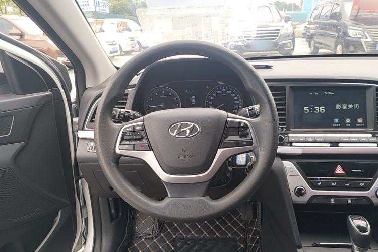 Used Hyundai Elantra (6th Generation / Lingdong) 2016 1.6L Automatic ZhiXuan – Elite Version Steering Wheel