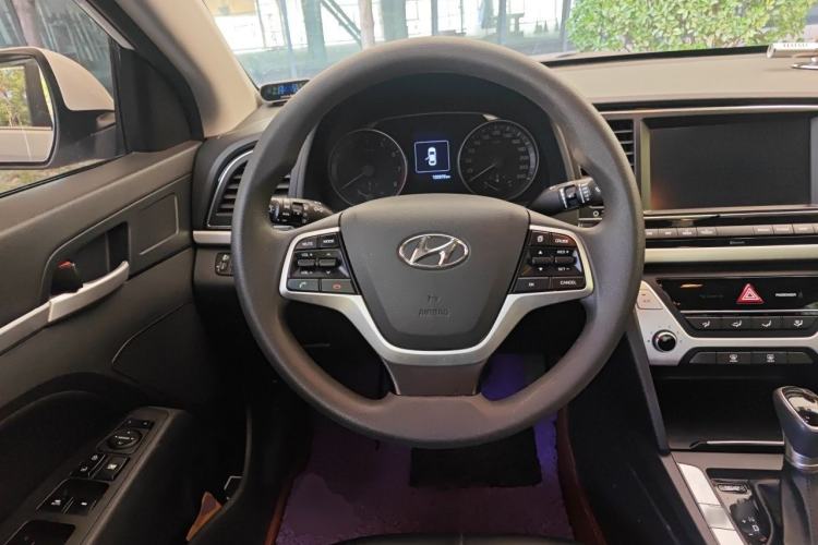 Used Hyundai Elantra (6th Generation / Lingdong) 2016 1.6L Automatic ZhiXuan – Elite Version Steering Wheel