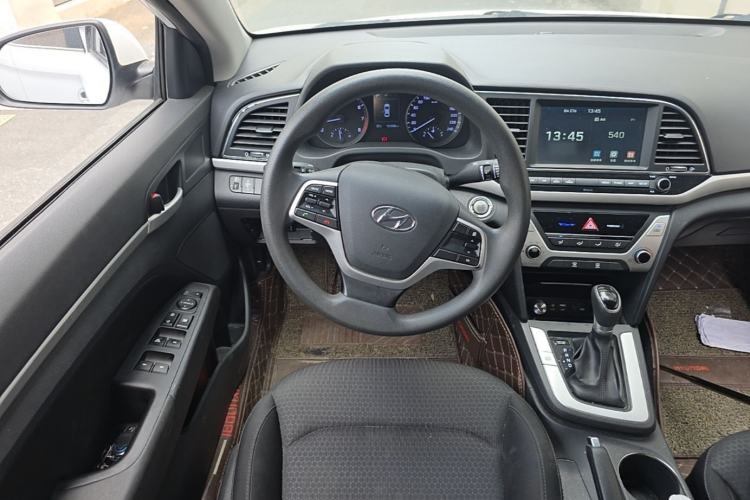 Used Hyundai Elantra (6th Generation / Lingdong) 2016 1.6L Automatic ZhiXuan – Elite Version Steering Wheel
