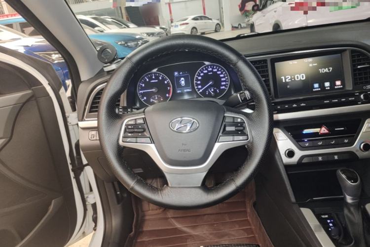Used Hyundai Elantra (6th Generation / Lingdong) 2016 1.6L Automatic ZhiXuan – Elite Version Steering Wheel