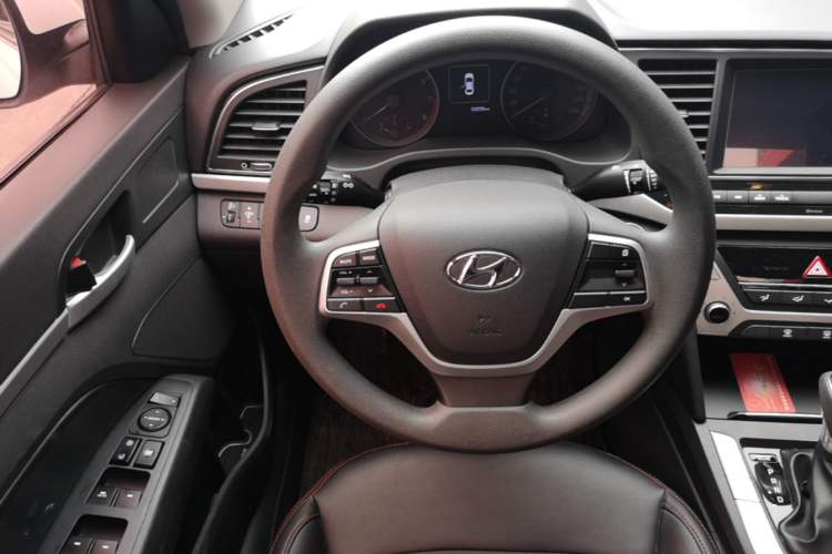 Used Hyundai Elantra (6th Generation / Lingdong) 2016 1.6L Automatic ZhiXuan – Elite Version Steering Wheel