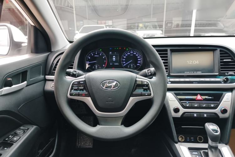 Used Hyundai Elantra (6th Generation / Lingdong) 2016 1.6L Automatic ZhiXuan – Elite Version Steering Wheel