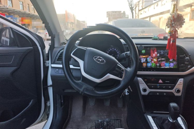 Used Hyundai Elantra (6th Generation / Lingdong) 2016 1.6L Manual ZhiXuan·Youth Edition Steering Wheel