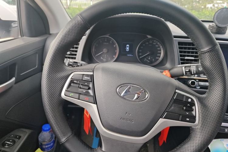 Used Hyundai Elantra (6th Generation / Lingdong) 2016 1.6L Automatic ZhiXuan – Elite Version Steering Wheel