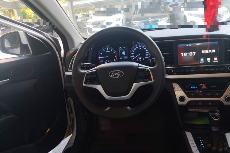 Used Hyundai Elantra (6th Generation / Lingdong) 2016 1.6L Automatic ZhiXuan – Elite Version Steering Wheel