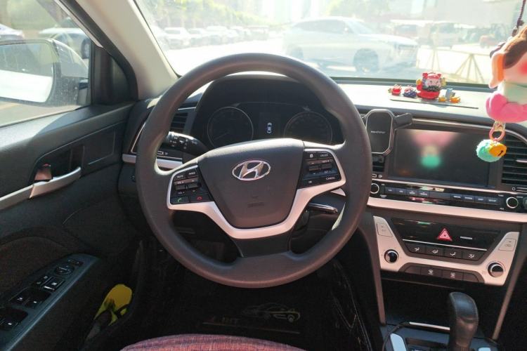 Used Hyundai Elantra (6th Generation / Lingdong) 2016 1.6L Automatic ZhiXuan – Elite Version Steering Wheel