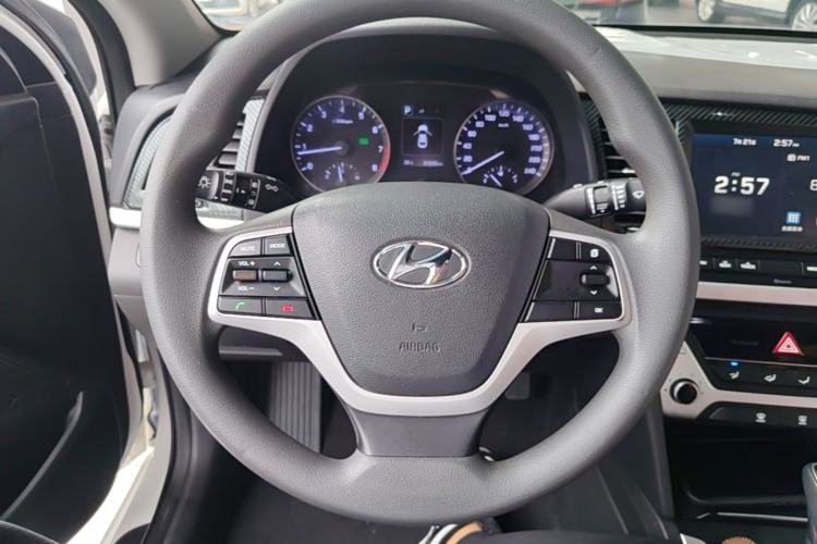 Used Hyundai Elantra (6th Generation / Lingdong) 2016 1.6L Automatic ZhiXuan – Elite Version Steering Wheel