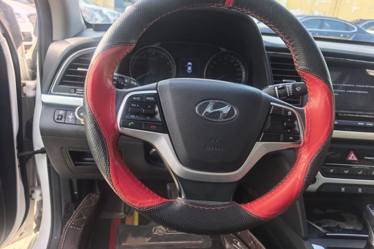 Used Hyundai Elantra (6th Generation / Lingdong) 2016 1.6L Automatic ZhiXuan – Elite Version Steering Wheel