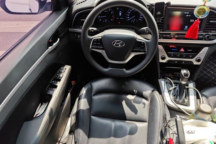 Used Hyundai Elantra (6th Generation / Lingdong) 2016 1.6L Automatic ZhiXuan – Elite Version Steering Wheel