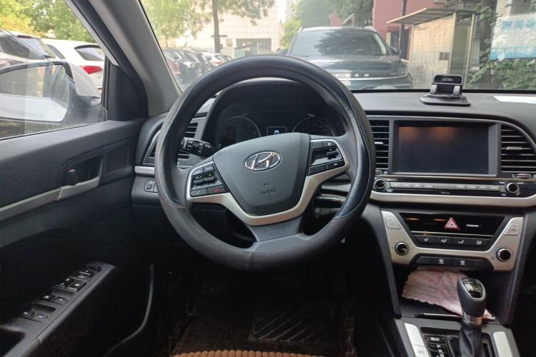Used Hyundai Elantra (6th Generation / Lingdong) 2016 1.6L Automatic ZhiXuan – Elite Version Steering Wheel