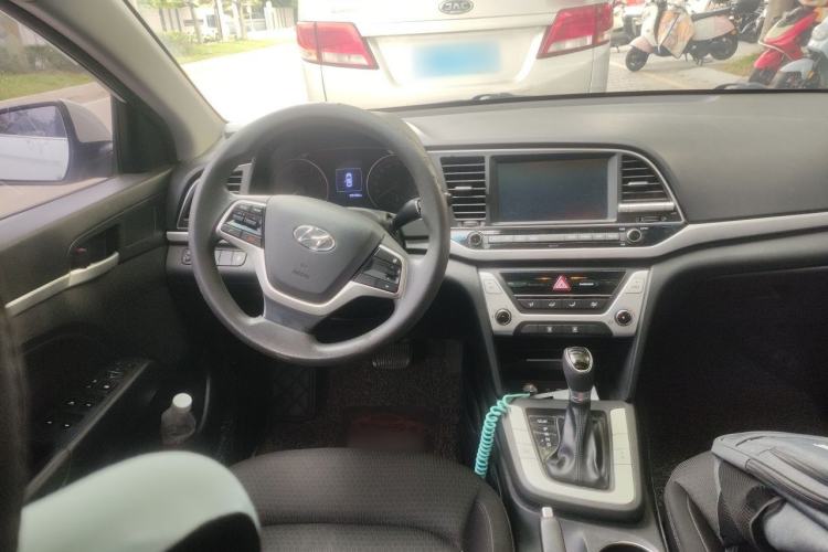 Used Hyundai Elantra (6th Generation / Lingdong) 2016 1.6L Automatic ZhiXuan – Elite Version Steering Wheel