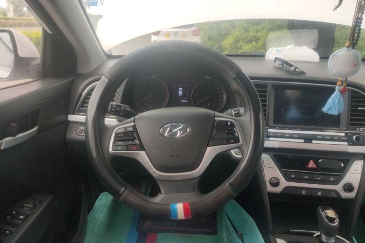 Used Hyundai Elantra (6th Generation / Lingdong) 2016 1.6L Automatic ZhiXuan – Elite Version Steering Wheel
