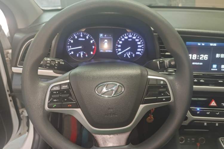 Used Hyundai Elantra (6th Generation / Lingdong) 2016 1.6L Automatic ZhiXuan – Elite Version Steering Wheel