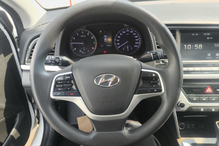 Used Hyundai Elantra (6th Generation / Lingdong) 2016 1.6L Automatic ZhiXuan – Elite Version Steering Wheel