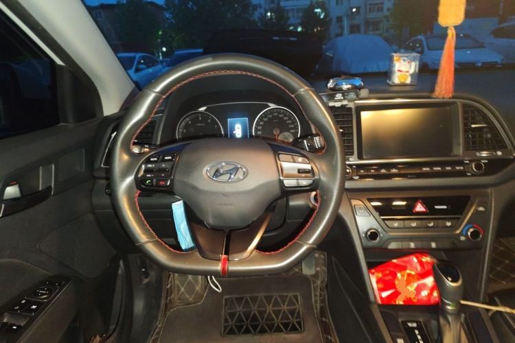 Used Hyundai Elantra (6th Generation / Lingdong) 2016 1.4T Dual-Clutch Xuan Dong · Dynamic Version Steering Wheel