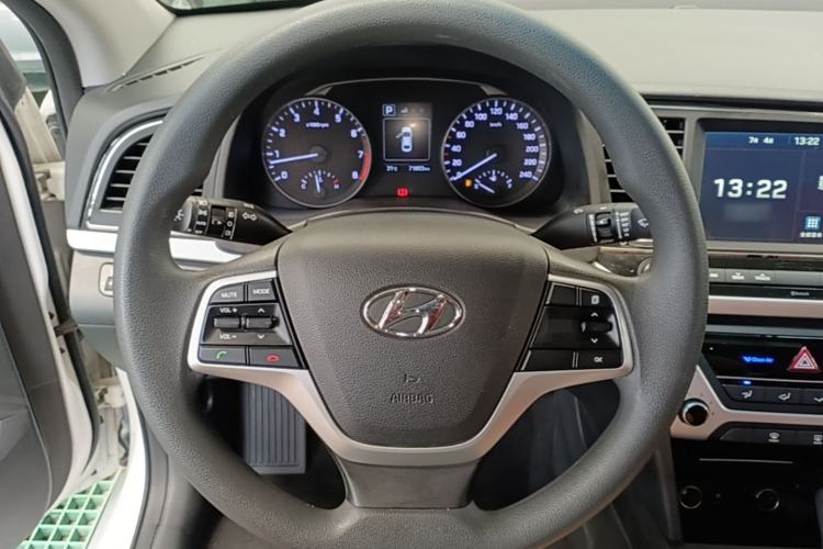 Used Hyundai Elantra (6th Generation / Lingdong) 2016 1.6L Automatic ZhiXuan – Elite Version Steering Wheel