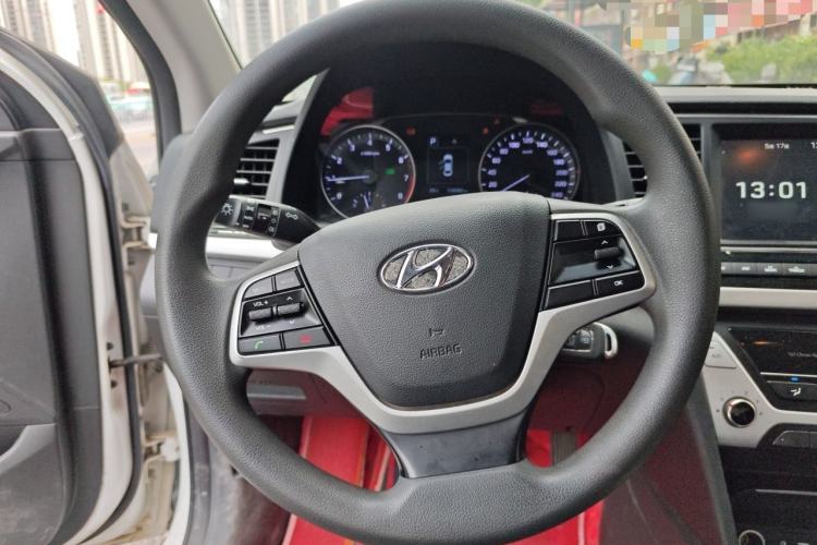 Used Hyundai Elantra (6th Generation / Lingdong) 2016 1.6L Automatic ZhiXuan – Elite Version Steering Wheel
