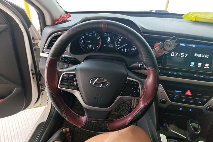 Used Hyundai Elantra (6th Generation / Lingdong) 2016 1.6L Automatic ZhiXuan – Elite Version Steering Wheel