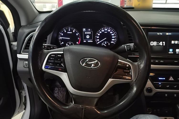Used Hyundai Elantra (6th Generation / Lingdong) 2016 1.6L Automatic ZhiXuan – Elite Version Steering Wheel