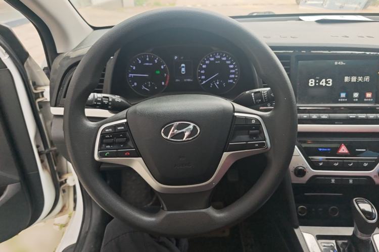 Used Hyundai Elantra (6th Generation / Lingdong) 2016 1.6L Automatic ZhiXuan – Elite Version Steering Wheel