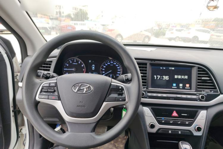Used Hyundai Elantra (6th Generation / Lingdong) 2016 1.6L Automatic ZhiXuan – Elite Version Steering Wheel