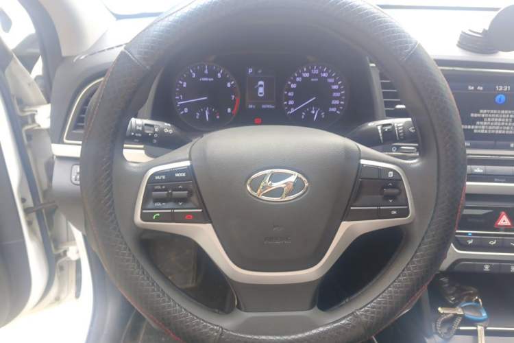 Used Hyundai Elantra (6th Generation / Lingdong) 2016 1.6L Automatic ZhiXuan – Elite Version Steering Wheel