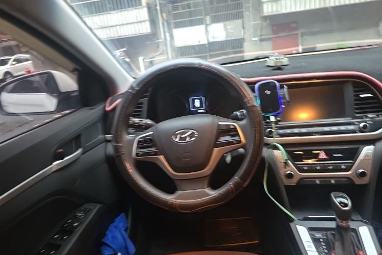 Used Hyundai Elantra (6th Generation / Lingdong) 2016 1.6L Automatic ZhiXuan – Elite Version Steering Wheel