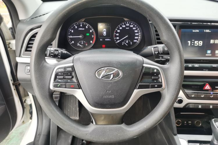 Used Hyundai Elantra (6th Generation / Lingdong) 2016 1.6L Automatic ZhiXuan – Elite Version Steering Wheel