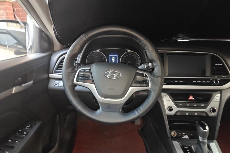 Used Hyundai Elantra (6th Generation / Lingdong) 2016 1.6L Automatic ZhiXuan – Elite Version Steering Wheel
