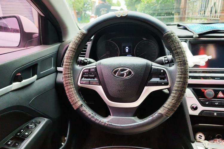 Used Hyundai Elantra (6th Generation / Lingdong) 2016 1.6L Automatic ZhiXuan – Elite Version Steering Wheel