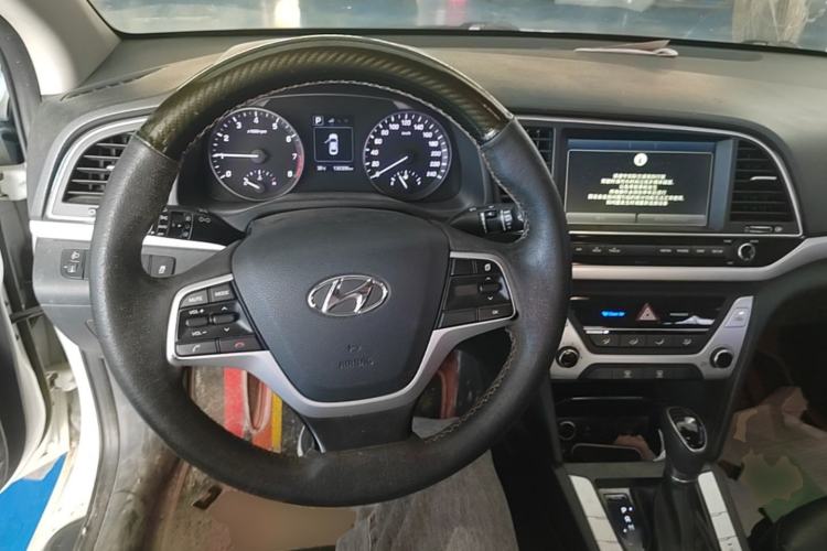 Used Hyundai Elantra (6th Generation / Lingdong) 2016 1.6L Automatic ZhiXuan – Elite Version Steering Wheel