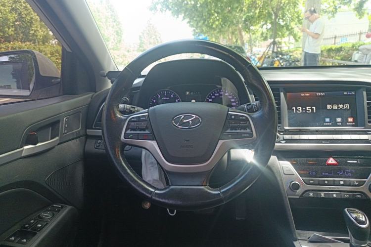 Used Hyundai Elantra (6th Generation / Lingdong) 2016 1.6L Automatic ZhiXuan · Flagship Edition Steering Wheel