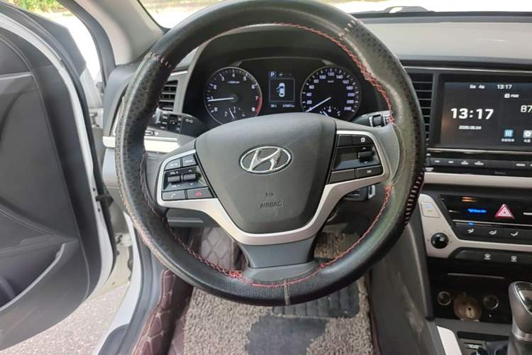 Used Hyundai Elantra (6th Generation / Lingdong) 2016 1.6L Automatic ZhiXuan – Elite Version Steering Wheel