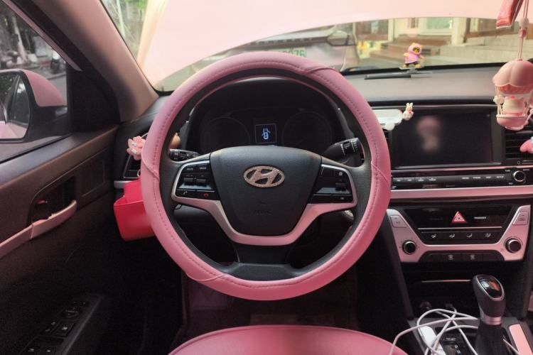 Used Hyundai Elantra (6th Generation / Lingdong) 2016 1.6L Automatic ZhiXuan – Elite Version Steering Wheel