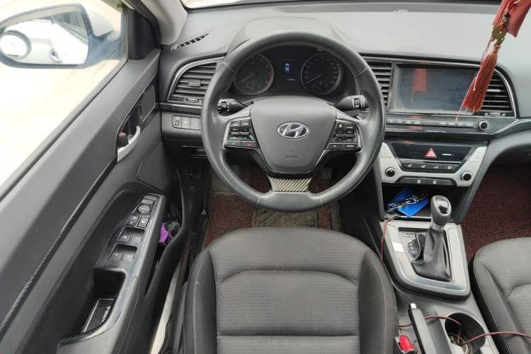 Used Hyundai Elantra (6th Generation / Lingdong) 2016 1.6L Automatic ZhiXuan – Elite Version Steering Wheel
