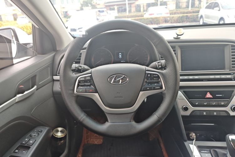 Used Hyundai Elantra (6th Generation / Lingdong) 2016 1.6L Automatic ZhiXuan – Elite Version Steering Wheel