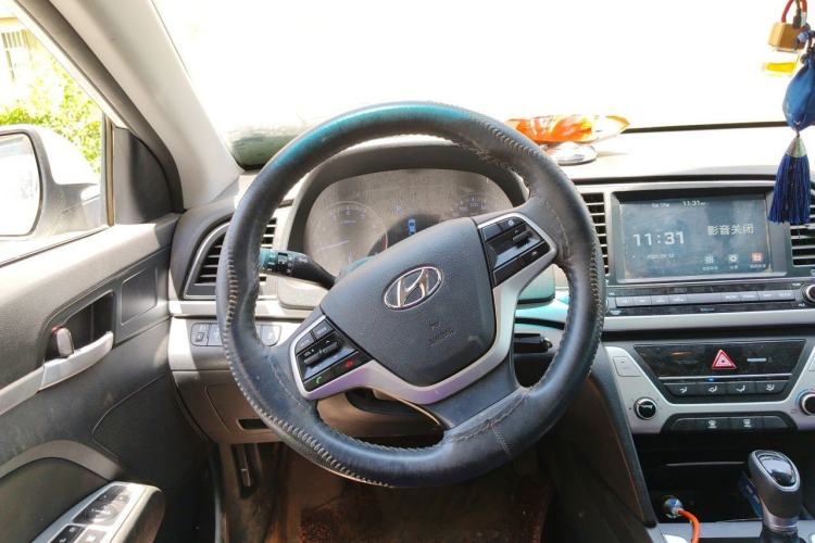 Used Hyundai Elantra (6th Generation / Lingdong) 2016 1.6L Automatic ZhiXuan – Elite Version Steering Wheel
