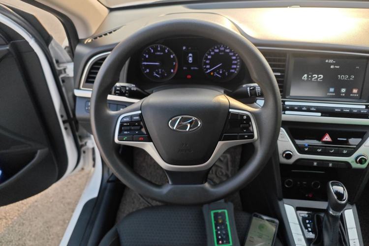 Used Hyundai Elantra (6th Generation / Lingdong) 2016 1.6L Automatic ZhiXuan – Elite Version Steering Wheel