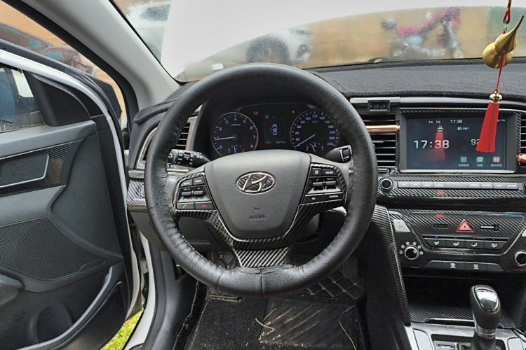 Used Hyundai Elantra (6th Generation / Lingdong) 2016 1.6L Automatic ZhiXuan · Luxury Version Steering Wheel