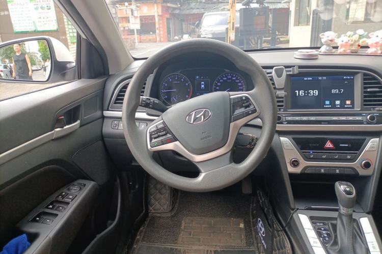Used Hyundai Elantra (6th Generation / Lingdong) 2016 1.6L Automatic ZhiXuan – Elite Version Steering Wheel