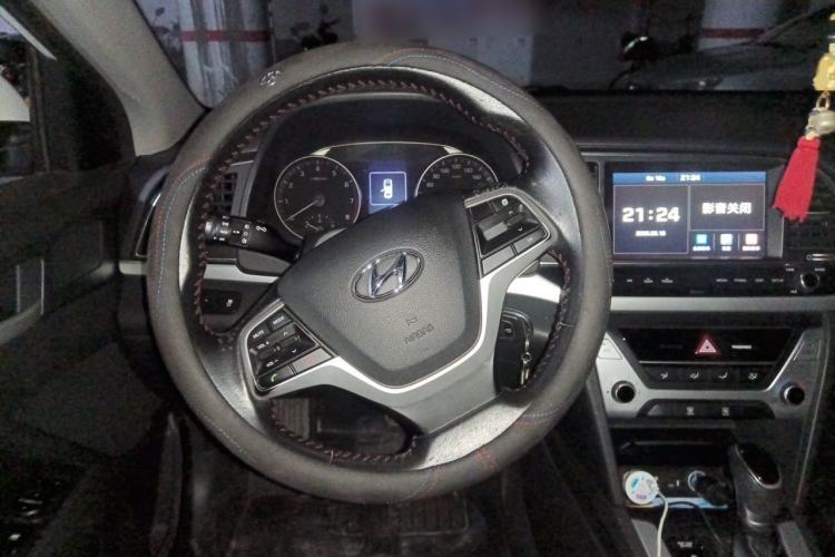 Used Hyundai Elantra (6th Generation / Lingdong) 2016 1.6L Automatic ZhiXuan – Elite Version Steering Wheel