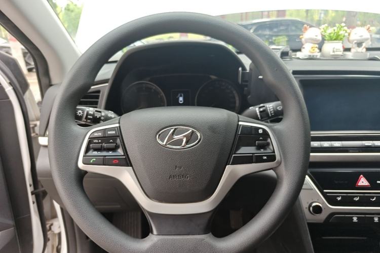 Used Hyundai Elantra (6th Generation / Lingdong) 2016 1.6L Automatic ZhiXuan – Elite Version Steering Wheel