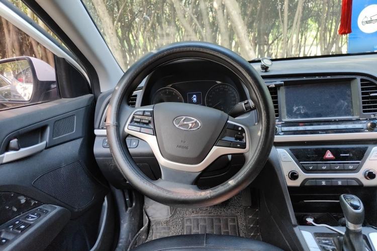 Used Hyundai Elantra (6th Generation / Lingdong) 2016 1.6L Automatic ZhiXuan – Elite Version Steering Wheel