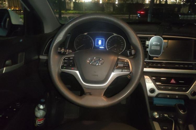 Used Hyundai Elantra (6th Generation / Lingdong) 2016 1.6L Automatic ZhiXuan – Elite Version Steering Wheel