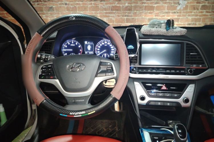 Used Hyundai Elantra (6th Generation / Lingdong) 2016 1.6L Automatic ZhiXuan – Elite Version Steering Wheel