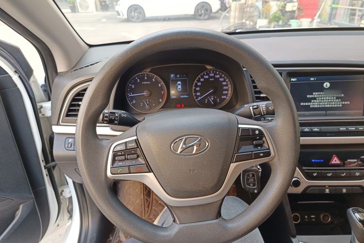 Used Hyundai Elantra (6th Generation / Lingdong) 2016 1.6L Automatic ZhiXuan – Elite Version Steering Wheel