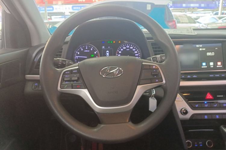 Used Hyundai Elantra (6th Generation / Lingdong) 2016 1.6L Automatic ZhiXuan – Elite Version Steering Wheel