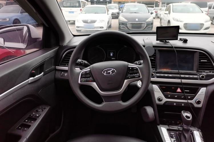 Used Hyundai Elantra (6th Generation / Lingdong) 2016 1.6L Automatic ZhiXuan – Elite Version Steering Wheel