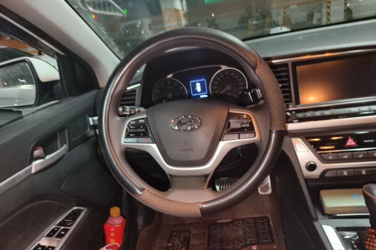 Used Hyundai Elantra (6th Generation / Lingdong) 2016 1.6L Automatic ZhiXuan – Elite Version Steering Wheel